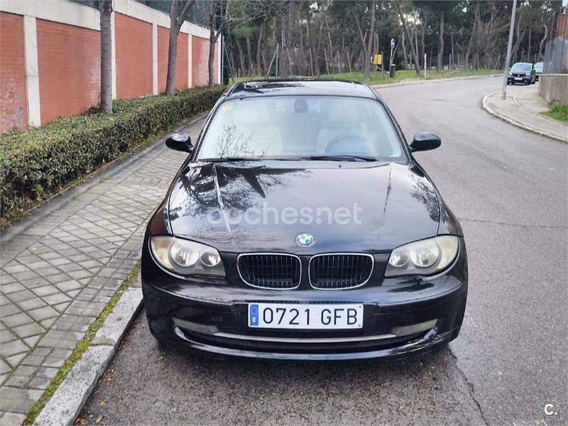 Negro Usado 2008 BMW 118 Utilitario | 5500 € (Buen precio) - Imagen 1/4