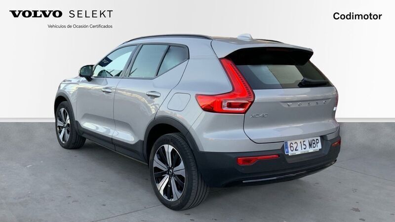 Usado Volvo XC40 Core 169 kW (231 CV) 2022 Gris SUV
