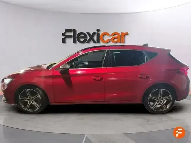 Usado Seat Leon FR 150 CV (110 kW) 2021 Rojo