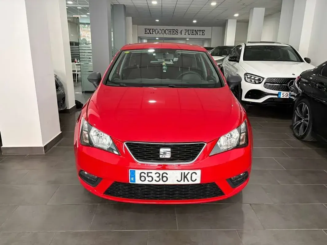Begagnad Seat Ibiza Reference 90 HK (66 kW) 2015 Röd Halvkombi