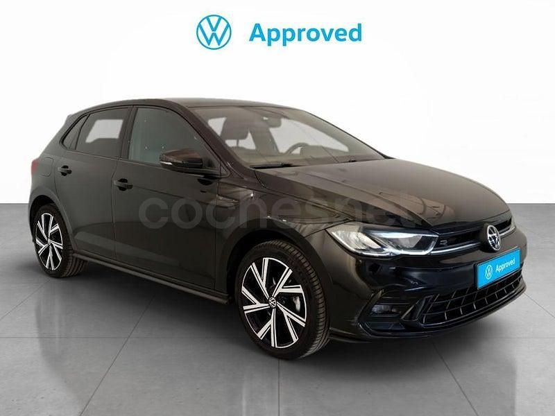 Usado VW Polo R-line 110 CV (80 kW) 2022 Negro Utilitario