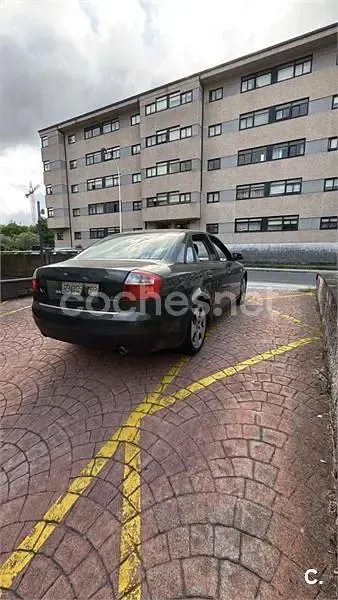 Usado Audi A4 150 CV (110 kW) 2001 Verde Berlina
