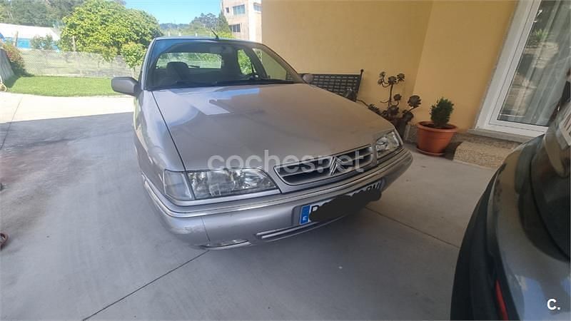 Usado Citroën Xantia Exclusive 90 CV (66 kW) 1999 Gris / plata Berlina