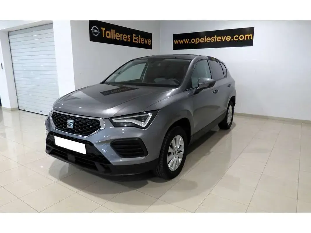 Usado Seat Ateca Reference 110 CV (80 kW) 2022 Gris SUV