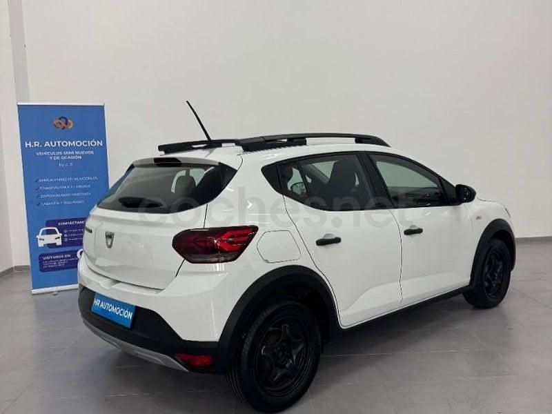 Usado Dacia Sandero Comfort 91 CV (66 kW) 2022 Blanco Berlina