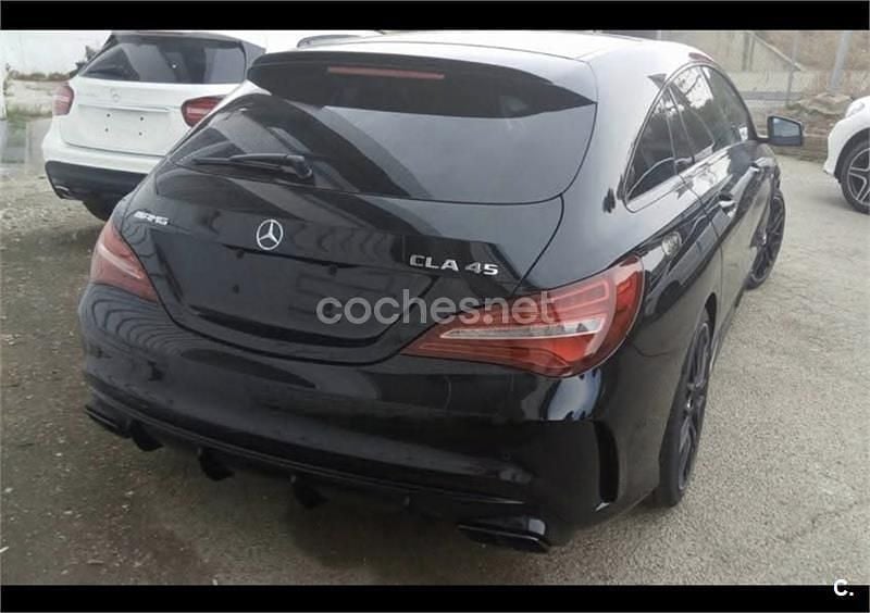 Usado Mercedes CLA45 AMG Shooting Brake 381 CV (280 kW) 2017 Negro Familiar