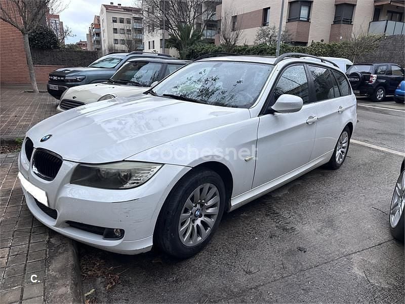 Usado BMW 318 143 CV (105 kW) 2009 Blanco Familiar