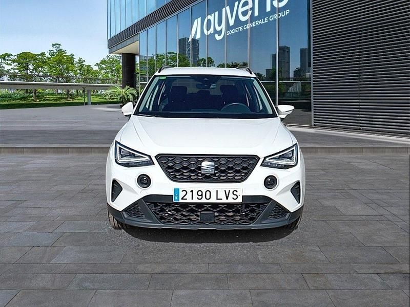 Usado Seat Arona Style Plus 110 CV (80 kW) 2021 Blanco SUV