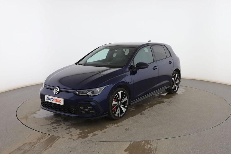 Azul Usado 2020 VW Golf VIII GTE Utilitario | 25.399 € (Un poco caro) - Imagen 1/3