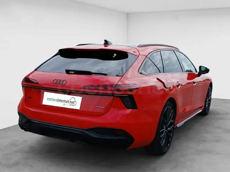 Usado Audi A6 204 CV (150 kW) 2025 Rojo Familiar