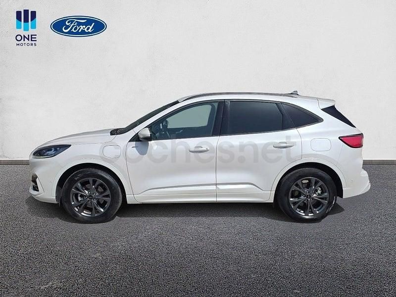 Usado Ford Kuga ST-Line X 225 CV (165 kW) 2022 Blanco SUV
