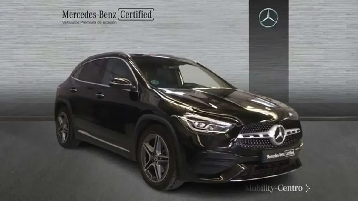 Usado Mercedes GLA200 150 CV (110 kW) 2023 Negro SUV