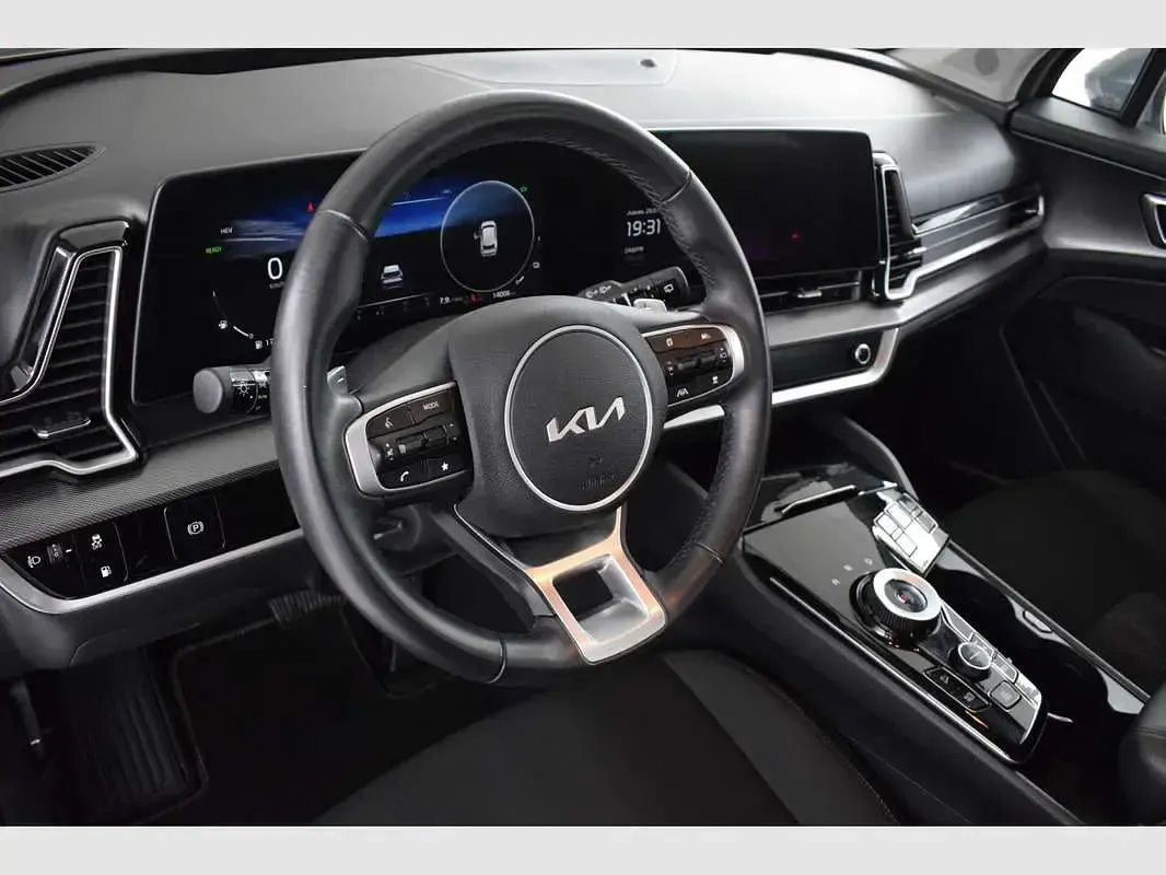 Usado Kia Sportage 252 CV (185 kW) 2025 Plateado SUV