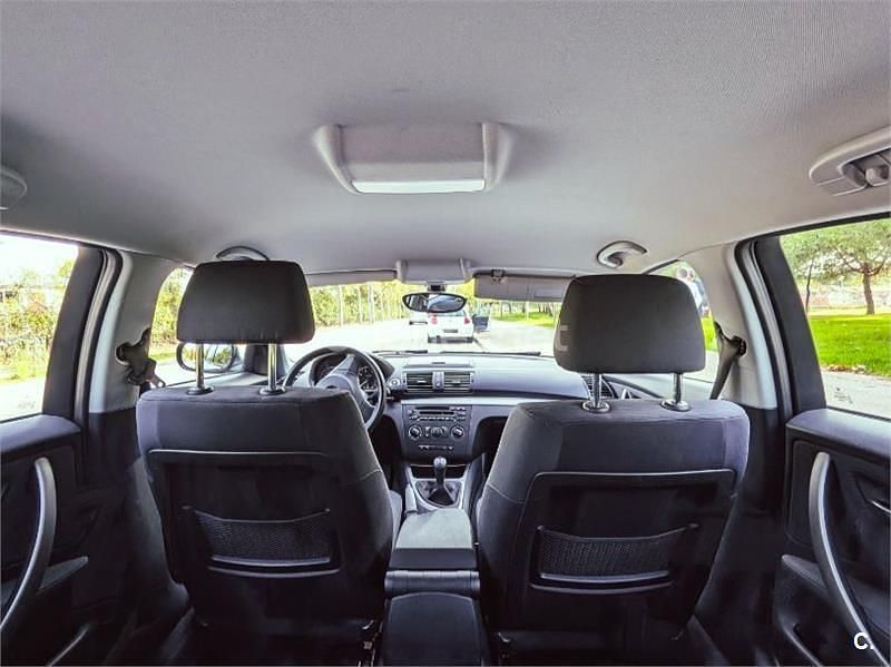 Usado BMW 116 122 CV (89 kW) 2010 Gris / plata Utilitario