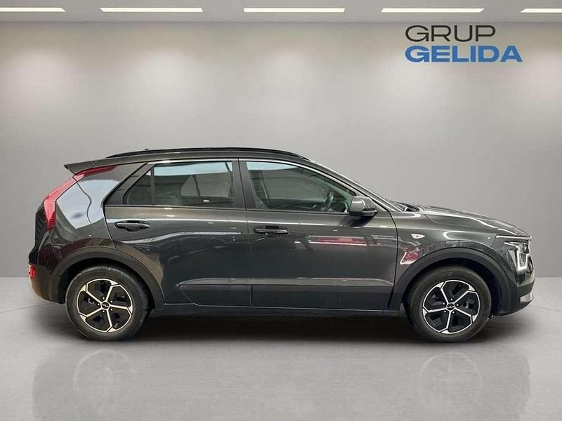 Usado Kia Niro 140 CV (102 kW) 2023 Gris SUV