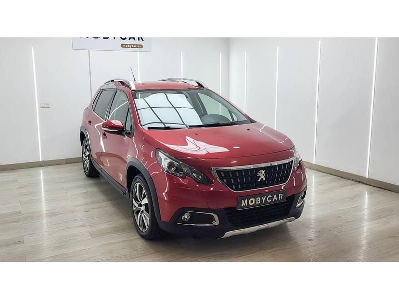 Usado Peugeot 2008 Allure 120 CV (88 kW) 2019 Blanco SUV