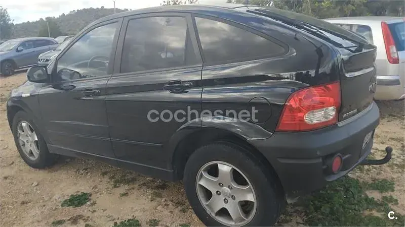Usado SsangYong Actyon 141 CV (103 kW) 2006 Negro SUV