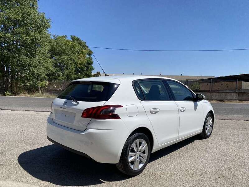 Usado Peugeot 308 Active 99 CV (72 kW) 2018 Blanco Utilitario