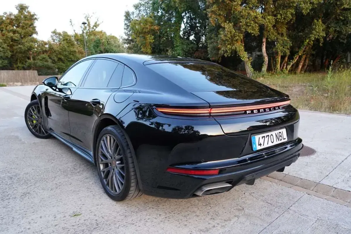 Usado Porsche Panamera 4 470 CV (345 kW) 2025 Negro Utilitario