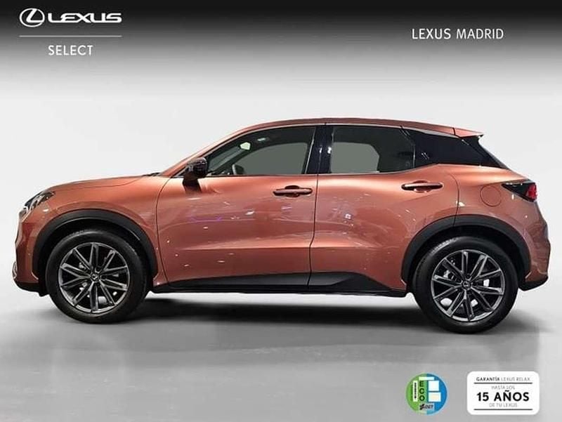 Nuevo Lexus LBX 137 CV (100 kW) 2025 Marrón SUV