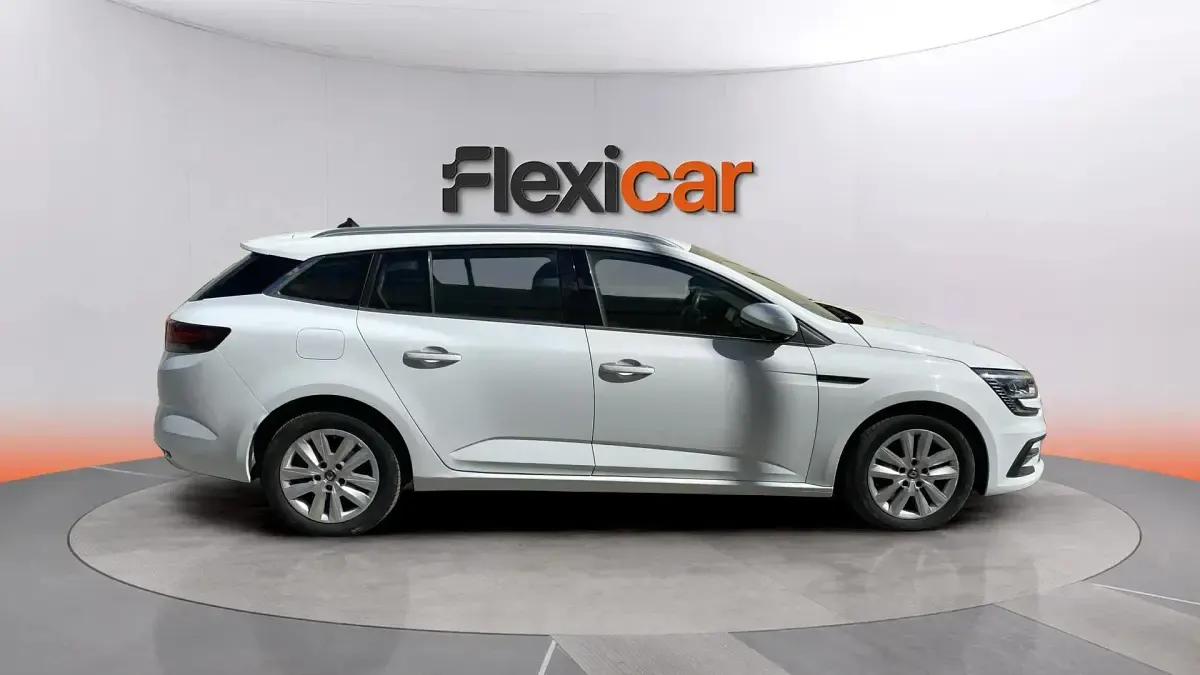 Usado Renault Mégane II Business 115 CV (84 kW) 2021 Blanco Berlina