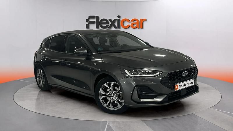 Usado Ford Focus ST-Line 125 CV (91 kW) 2023 Gris Berlina