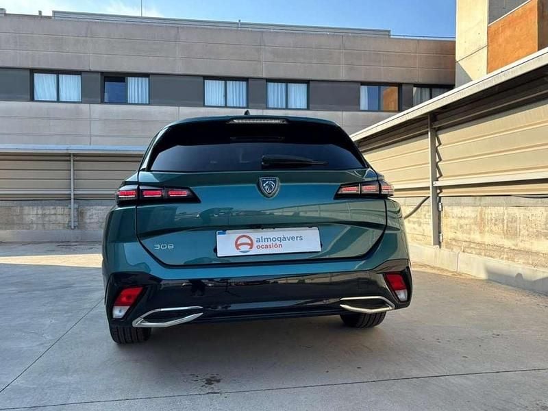 Usado Peugeot 308 SW Allure 131 CV (96 kW) 2023 Verde Familiar