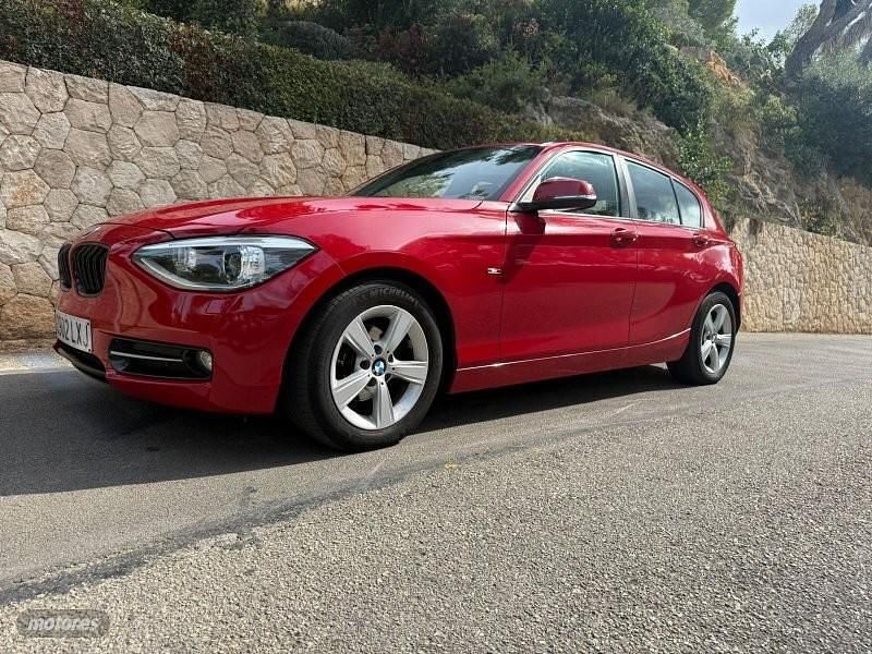 Usado BMW 116 Sport Line 136 CV (100 kW) 2012 Rojo Utilitario