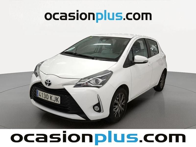 Usado Toyota Yaris Active 111 CV (81 kW) 2018 Blanco Utilitario