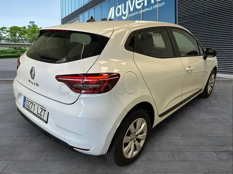 Usado Renault Clio V Business 65 CV (47 kW) 2022 Blanco Berlina