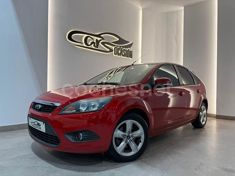 Rojo Usado 2011 Ford Focus Trend Berlina | 4999 € (Buen precio) - Imagen 1/4