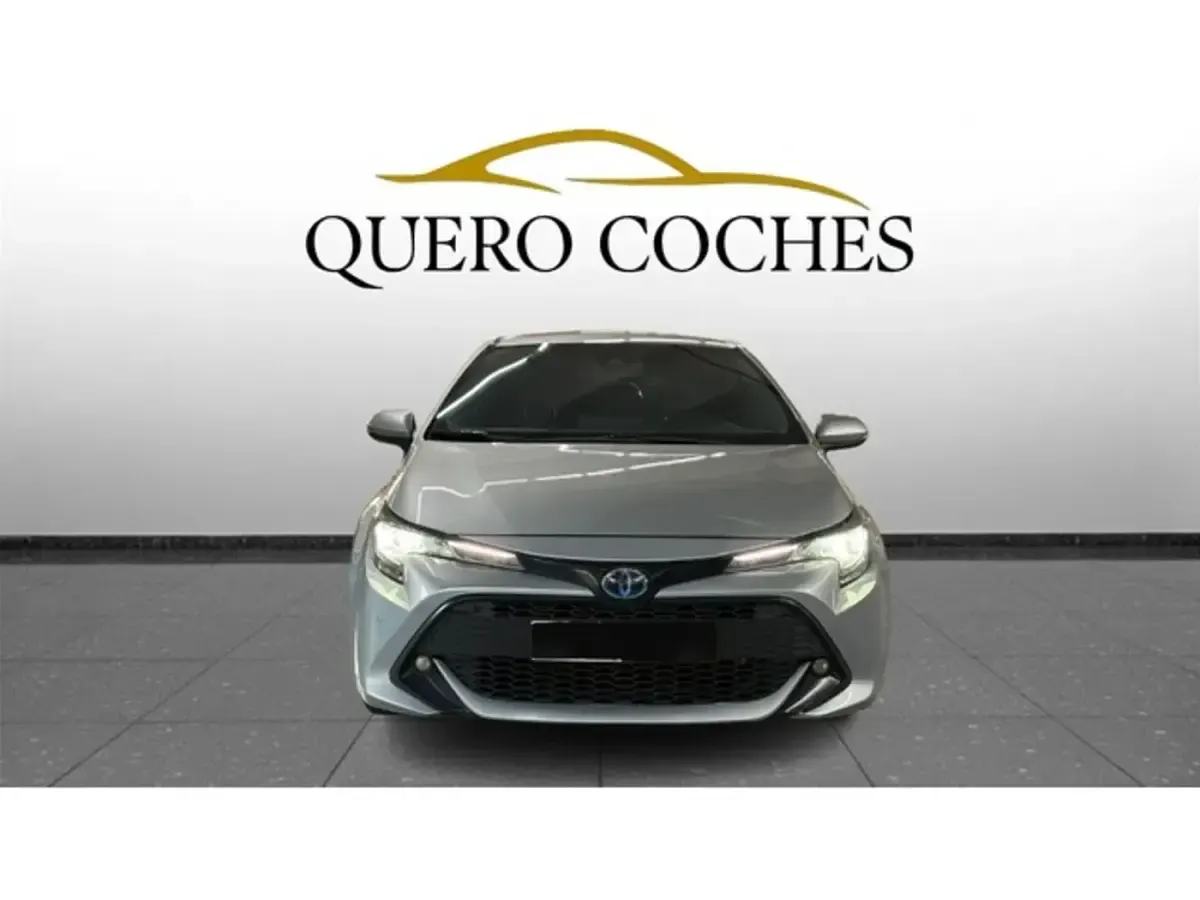Usado Toyota Corolla Active 122 CV (89 kW) 2021 Plateado Familiar