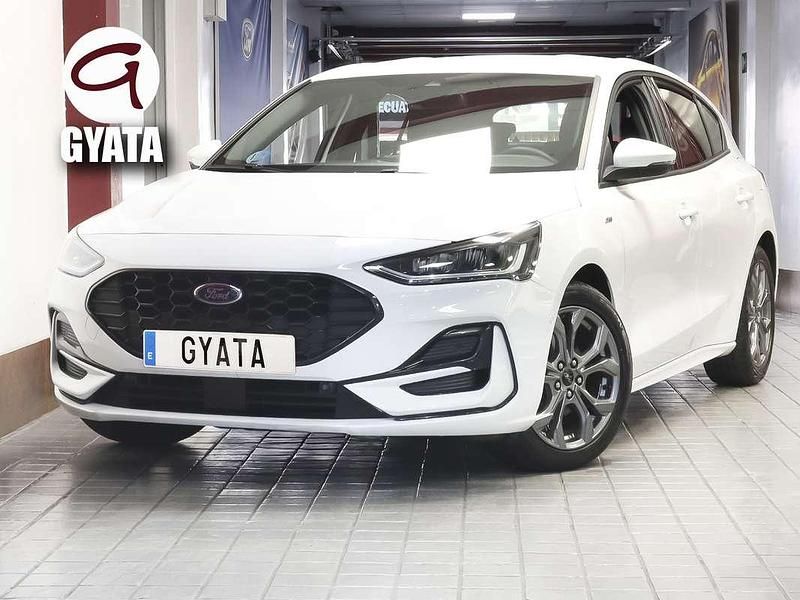 Usado Ford Focus ST-Line 155 CV (114 kW) 2024 Blanco Utilitario