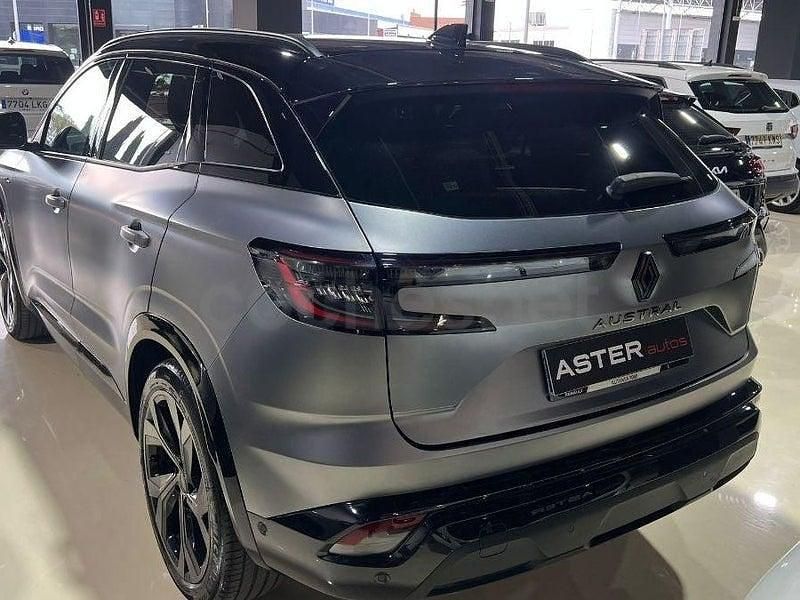 Usado Renault Austral Techno 158 CV (116 kW) 2023 Gris / plata SUV