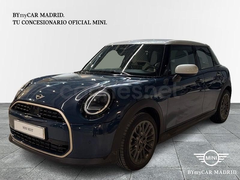 Usado Mini Cooper 114 kW (156 CV) 2025 Azul (indigo sunset blue metalizada) Utilitario