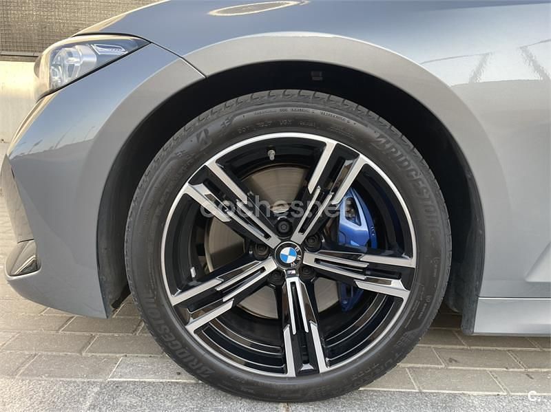 Usado BMW 320e Shadowline 190 CV (139 kW) 2023 Gris / plata Familiar