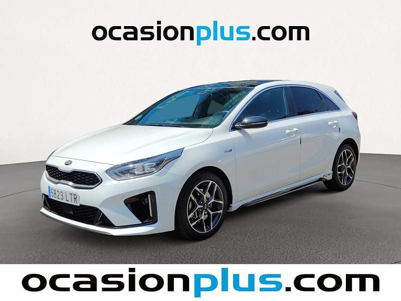 Blanco Usado 2021 Kia Ceed GT-Line Utilitario | 19.910 € (Precio justo) - Imagen 1/4