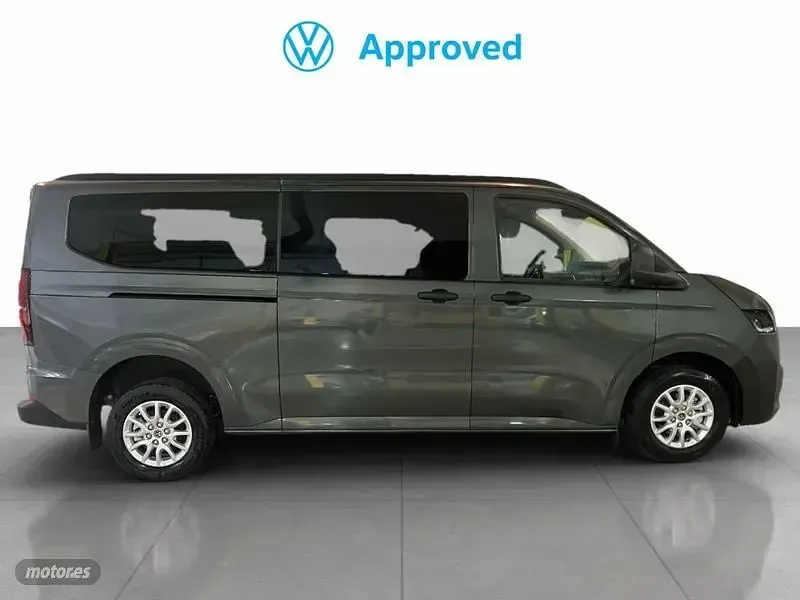 Nuevo VW Caravelle 150 CV (110 kW) 2025 Gris / plata Van