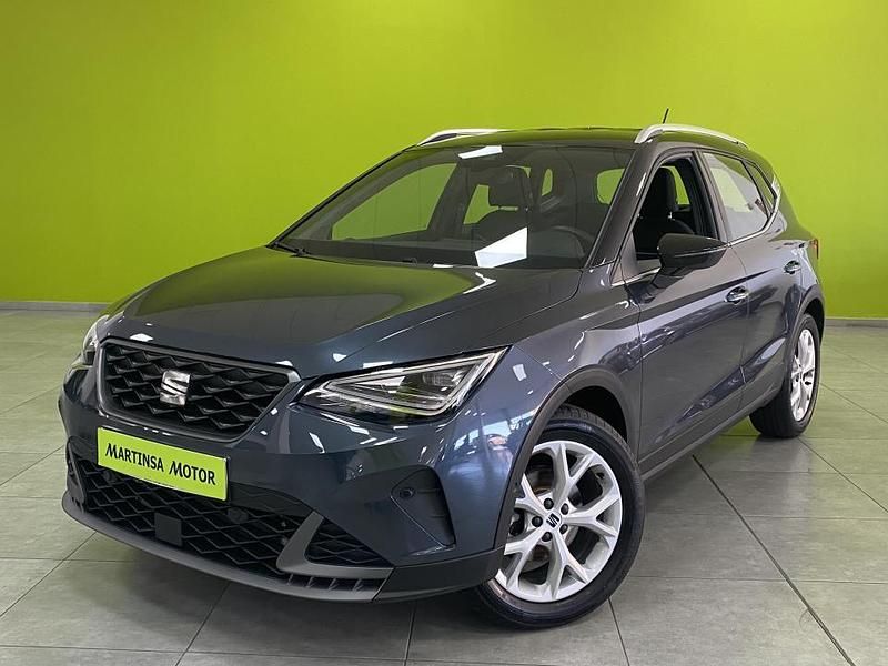 Gris Usado 2024 Seat Arona FR SUV | 23.800 € (Caro) - Imagen 1/4
