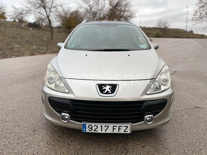 Usado Peugeot 307 110 CV (80 kW) 2006 Beige Familiar