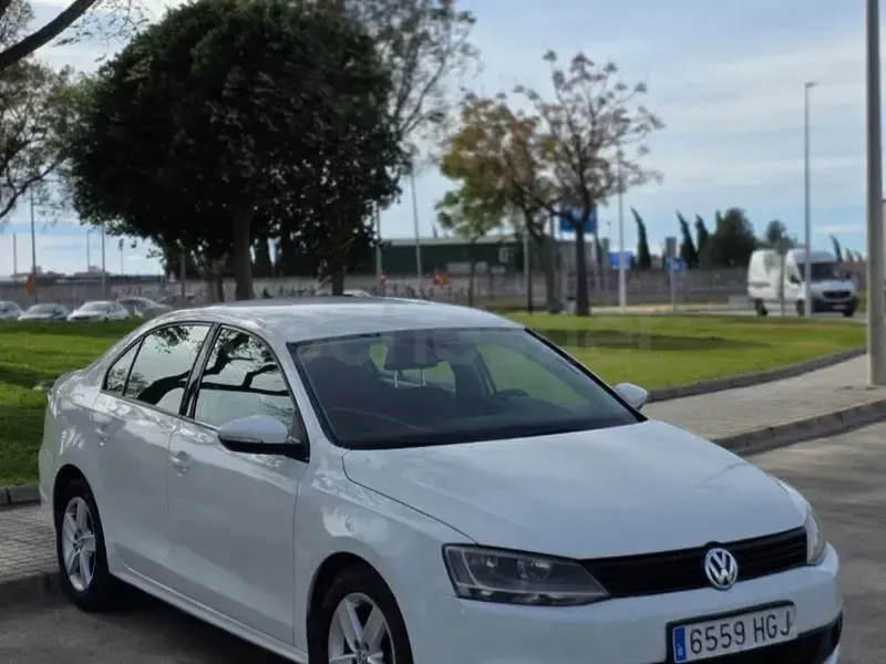 Usado VW Jetta Sport 105 CV (77 kW) 2011 Blanco Berlina