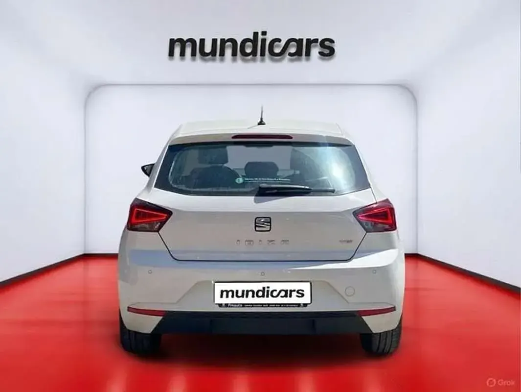 Usado Seat Ibiza Style 90 CV (66 kW) 2018 Blanco Utilitario