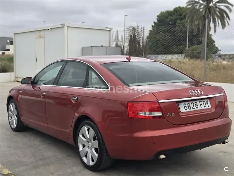 Usado Audi A6 233 CV (171 kW) 2006 Granate Berlina