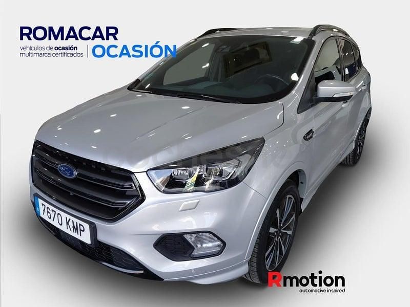 Usado Ford Kuga ST-Line 150 CV (110 kW) 2018 Gris / plata SUV