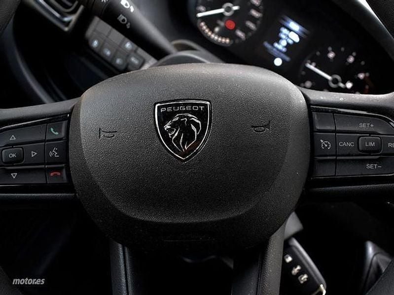 Usado Peugeot Boxer 140 CV (102 kW) 2024 Blanco Van