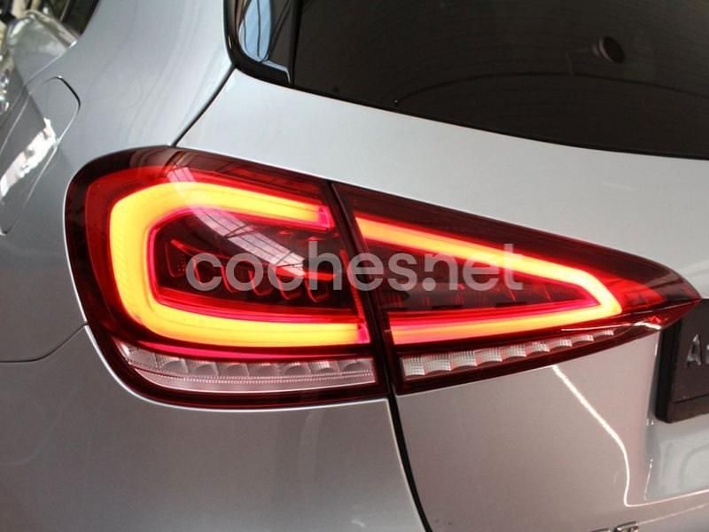 Usado Mercedes A200 163 CV (119 kW) 2019 Gris / plata Berlina