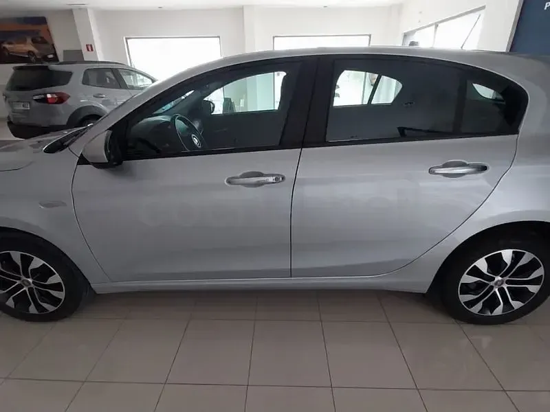 Usado Fiat Tipo City Life 130 CV (95 kW) 2022 Gris / plata Berlina