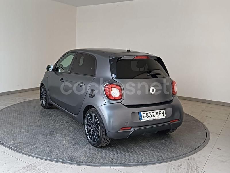 Usado Smart ForFour Passion 90 CV (66 kW) 2017 Gris / plata Utilitario