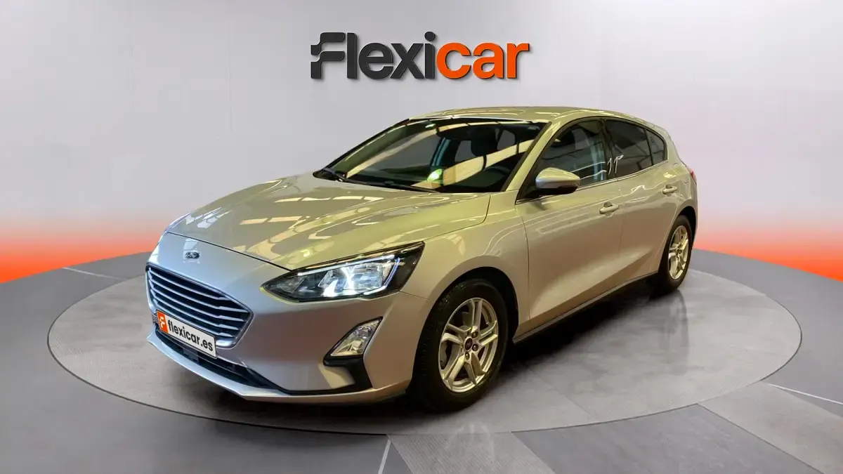 Usado Ford Focus Trend+ 95 CV (69 kW) 2021 Gris Berlina