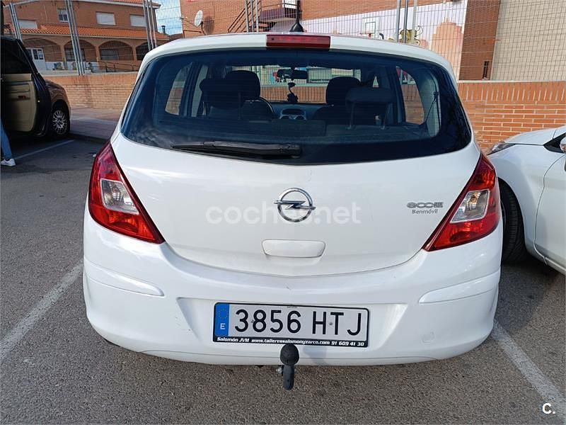 Usado Opel Corsa Color Edition 95 CV (69 kW) 2013 Blanco Utilitario